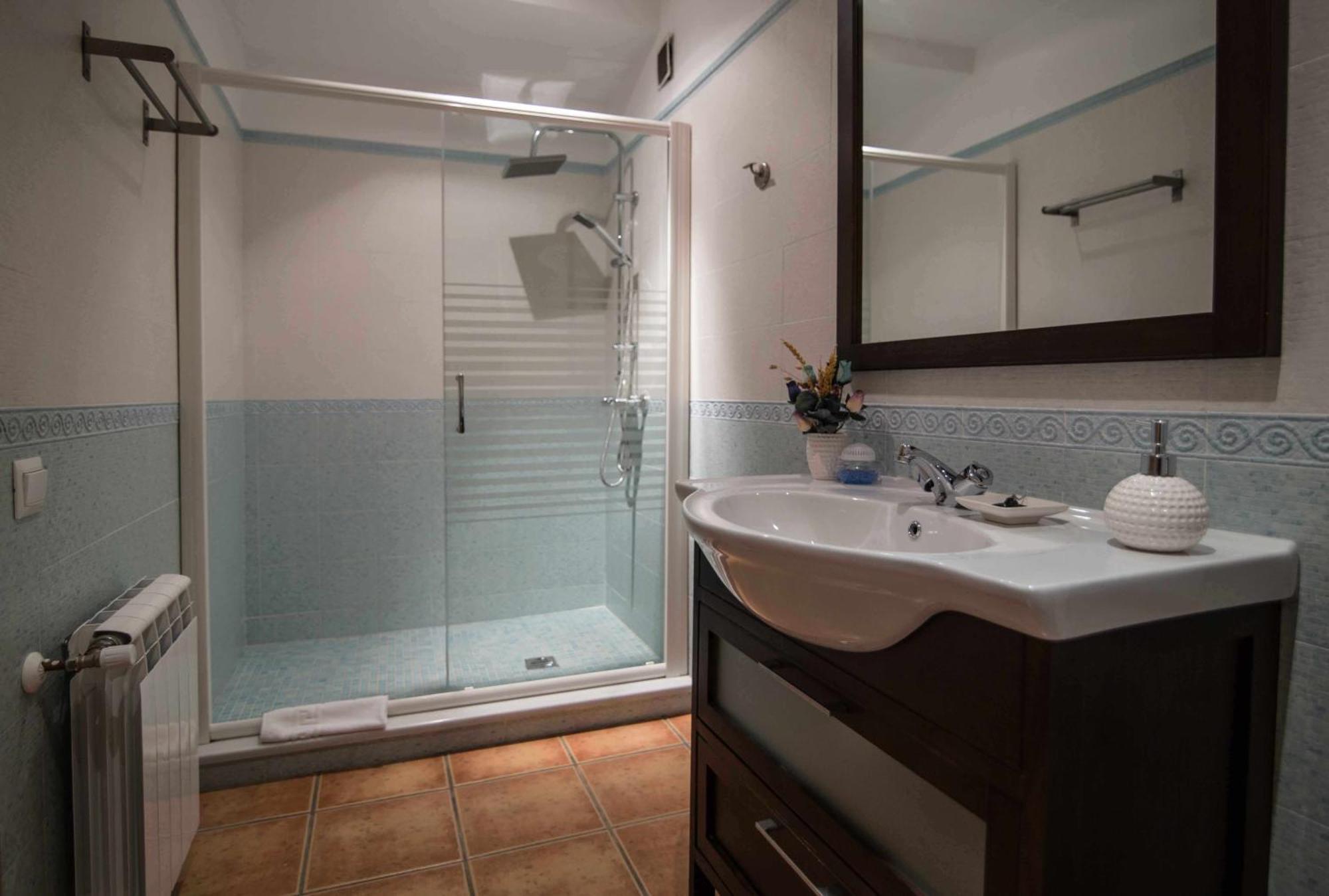 Apartamentos Casa Lola Rodeados De Montanas Y Rios 贝塞特 客房 照片