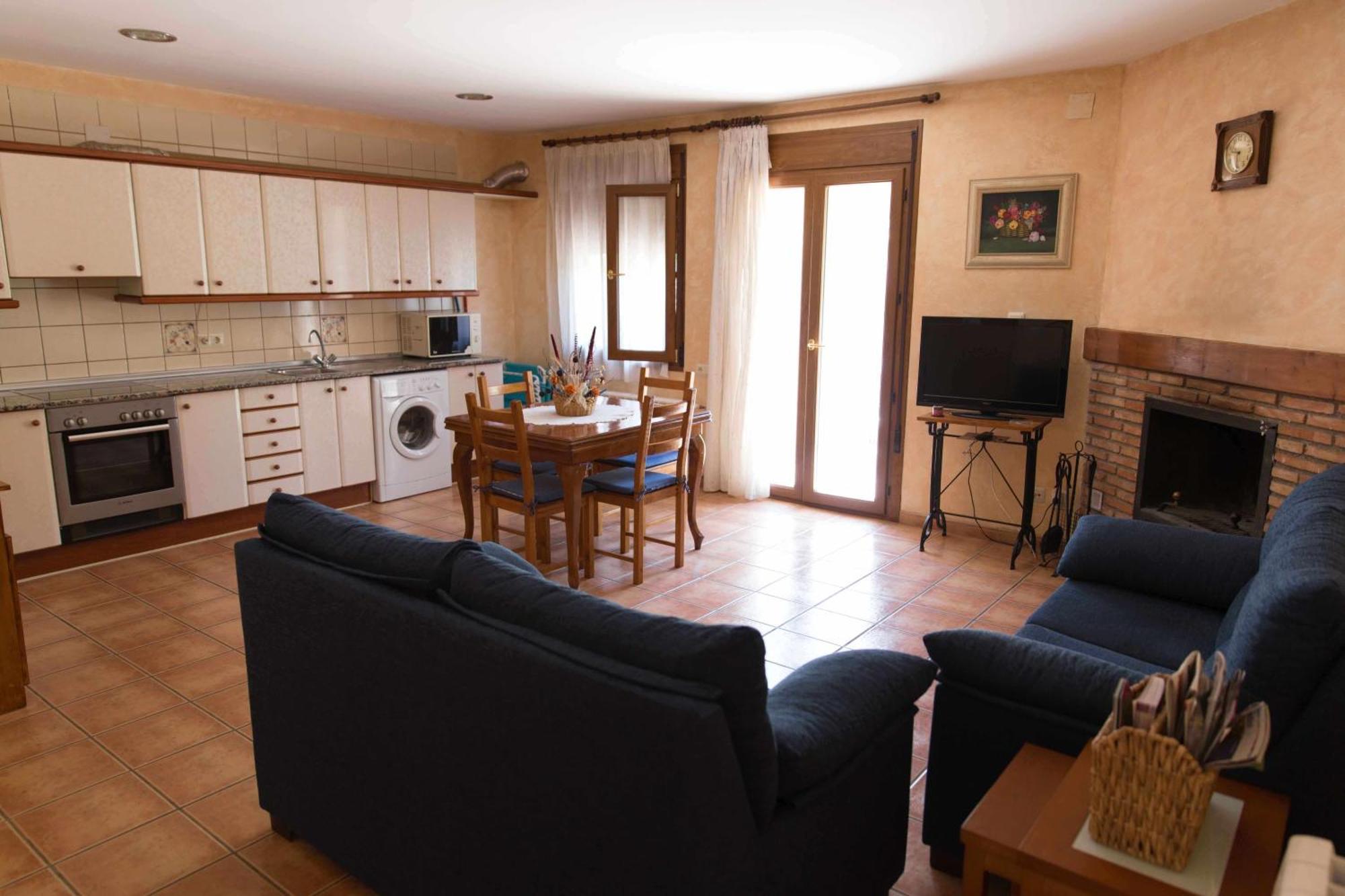 Apartamentos Casa Lola Rodeados De Montanas Y Rios 贝塞特 客房 照片
