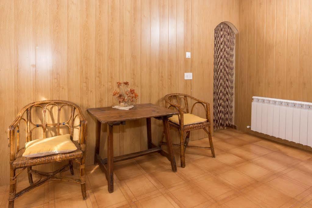 Apartamentos Casa Lola Rodeados De Montanas Y Rios 贝塞特 外观 照片